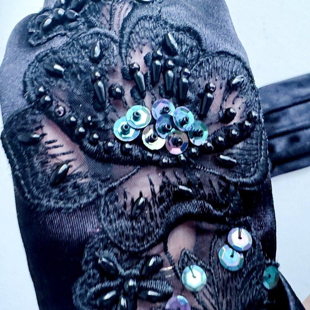 Vintage Black Satin Floral Beaded Embroidered Evening Gloves S - Picture 8 of 8